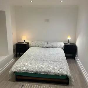 Plough Way Flat Apartment London